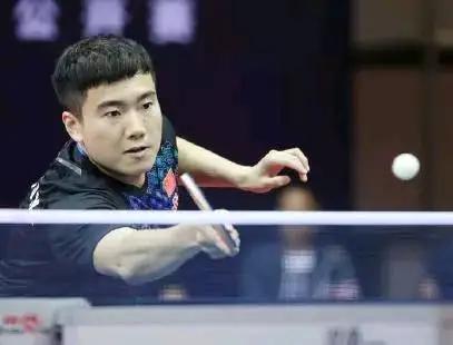 在比赛初期 在比赛初期