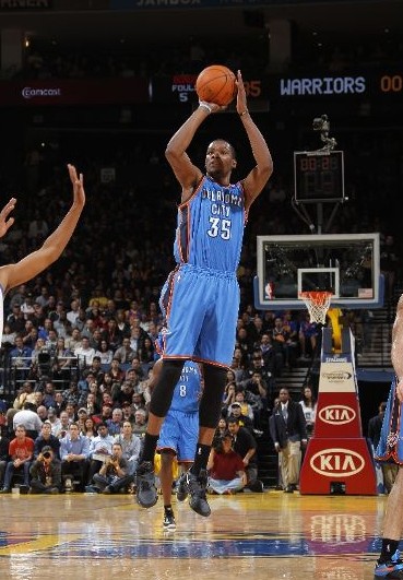 肘区策应 肘区策应