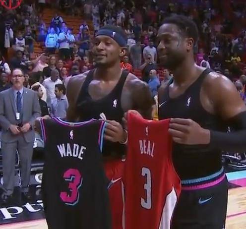 出战利物浦 出战利物浦